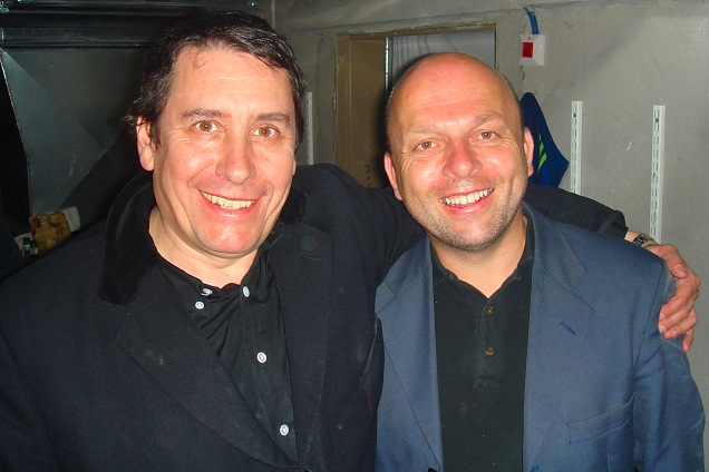 Backstage with Jools Holland at the Alhambra in Paris : {Click to enlarge}